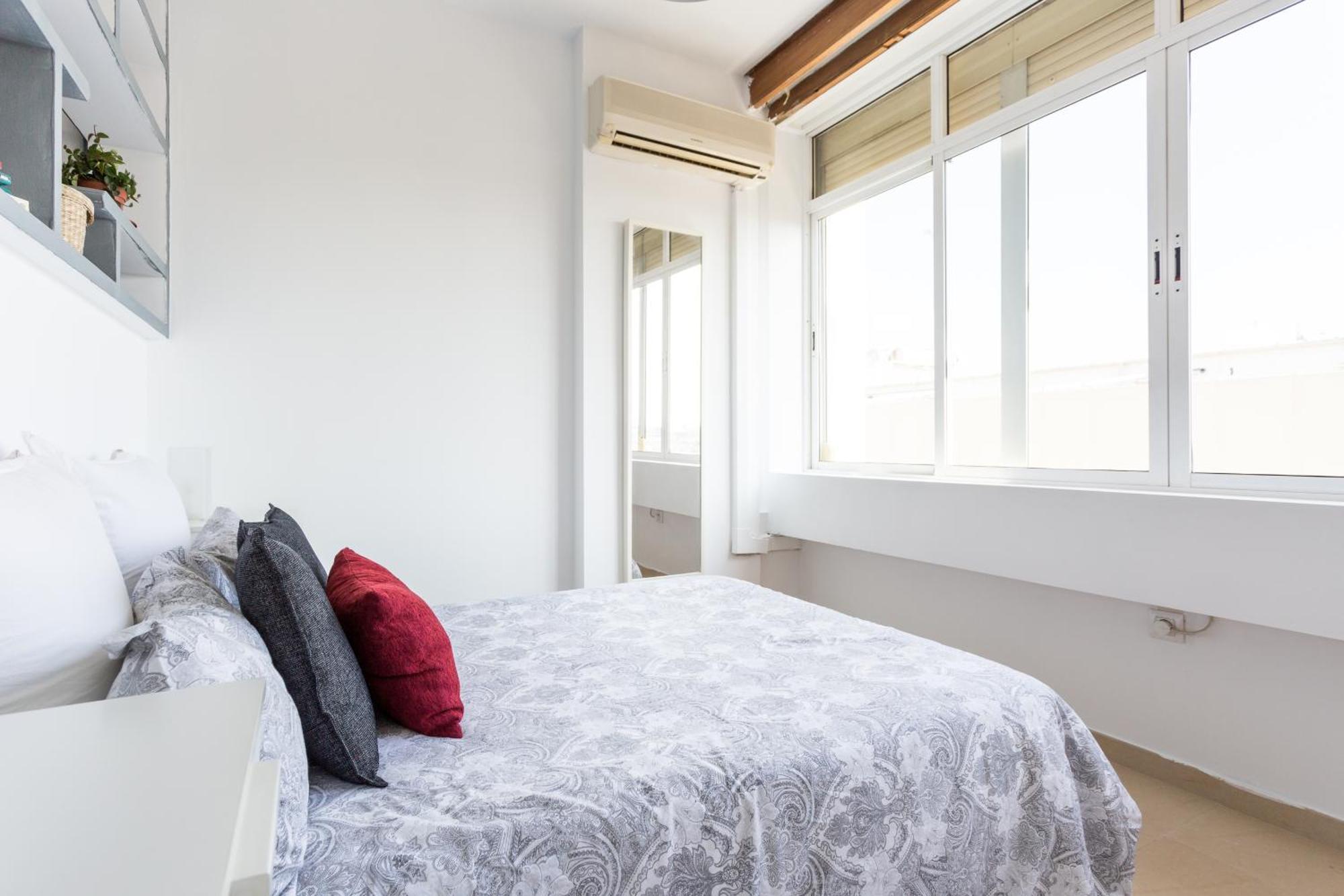 Center'S Heart Apartment Seville Luaran gambar